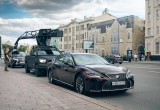 Lexus начинает продажи в России нового поколения элегантного бизнес-седана ES