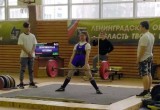 Ксения Демчинская завоевала золотую медаль и стала абсолютным победителем Первенства СЗФО по пауэрлифтингу