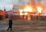 Мужчина и женщина сгорели заживо на пожаре в Харовске (ФОТО, ВИДЕО)