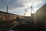 На металлобазе в Ясной Поляне под Череповцом прогремели три взрыва и начался пожар (ФОТО, ВИДЕО)