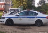 Череповецких ДПС-ников заметили паркующимися на газонах (ФОТО)