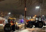 Череповецкие коммунальщики всю ночь чистили город от снега