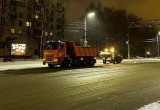 Череповецкие коммунальщики всю ночь чистили город от снега