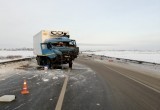 Два КамАЗа не поделили дорогу в Вологодской области (ФОТО)