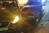В ЗШК две иномарки не поделили выезд со двора