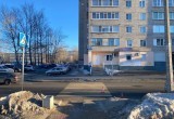 В Заягорбском районе Череповца лихач сбил девушку прямо на пешеходном переходе