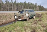 КамАЗ помял легковушку на одной из трасс в Вологодской области