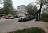 Непристегнутый водитель спровоцировал аварию с участием трех иномарок в центре Череповца