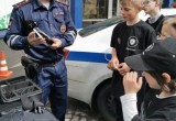 Школьники Череповца попробовали себя в роли полицейских