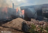 В Вологодской области сгорели дом и деревообрабатывающий цех