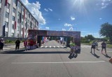 В Череповце более 600 спортсменов принимают участие в забеге No limits Industrial race