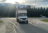 Две девочки пострадали в крупной аварии на федеральной трассе в Вологодской области