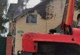 В Соколе после удара молнии загорелся частный дом