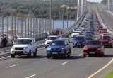 В Череповце состоялся автопробег в честь открытия моста