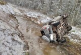 В Вологодской области водитель "Нивы Шевроле" вылетел с трассы в придорожную канаву
