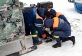 Череповецкие спасатели вытащили со льда Рыбинского водохранилища пострадавшего рыбака