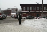 На перекрестке Ленина и Горького в Череповце столкнулись две легковушки