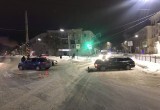 В Череповце две легковушки столкнулись на перекрестке, пострадала женщина