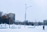 Площадь Молодежи в Череповце обложили льдом