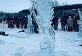 На Фестивале ледяных скульптур выбрали самую "Быструю пилу"
