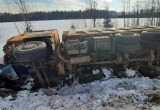 Грузовик раздавил легковушку на одной из трасс Вологодчины: погиб 18-летний водитель