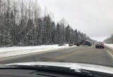 Водитель "Рено" вылетел в кювет на федеральной трассе между Вологдой и Череповцом