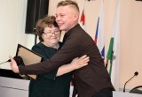 Боец-контрактник из Вологодской области награжден двумя медалями за мужество в ходе СВО