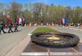 В Череповце состоялось возложение цветов к мемориалу боевой славы на первом городском кладбище