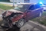 В Череповце пьяный водитель иномарки врезался в столб: пострадали пассажиры