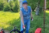 Вологодский "кулибин" за три недели собрал лежачий велосипед
