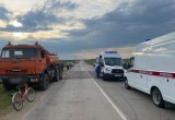 В Вологодской области двое 17-летних подростков пострадали после столкновения "семерки" с грузовиком