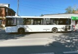 Череповчанка попала в больницу после падения в автобусе на улице Комарова