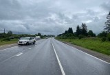 На трассе под Вологдой одна иномарка врезалась в другую: в больницу увезли двух мужчин