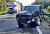 В жесткой аварии на трассе М-8 под Грязовцем пострадали четыре человека