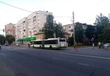 В Череповце пешеход-нарушитель спровоцировала ДТП с участием автобуса и скрылась
