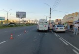 В Зашекснинском районе Череповца молодой водитель сбил сразу двух пешеходов на "зебре"