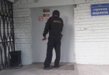 В Вологодской области нетрезвый мужчина с голым торсом ворвался в женское общежитие