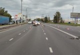 Подробности аварии с мотоциклистом в Череповце: байкер снес дорожный знак и отправился в больницу
