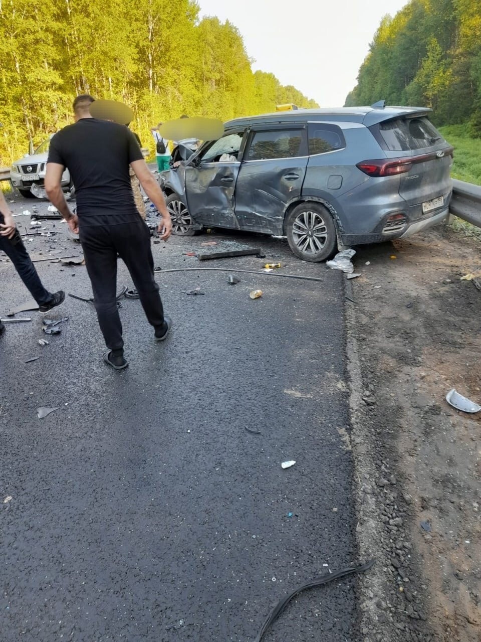 На трассе М8 серьёзное ДТП с участием 7 машин: есть погибшие | 01.06.2024 |  Череповец - БезФормата